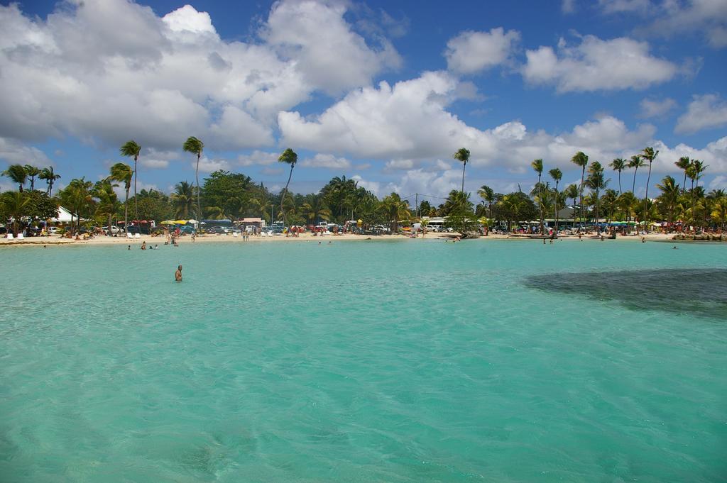 Kaz Creole Aventure Tropicale Insolite, Fibre, Jardin Et Jacuzzi Prives Сен-Франсуа Экстерьер фото