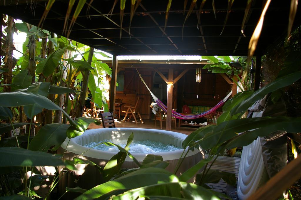 Kaz Creole Aventure Tropicale Insolite, Fibre, Jardin Et Jacuzzi Prives Сен-Франсуа Экстерьер фото